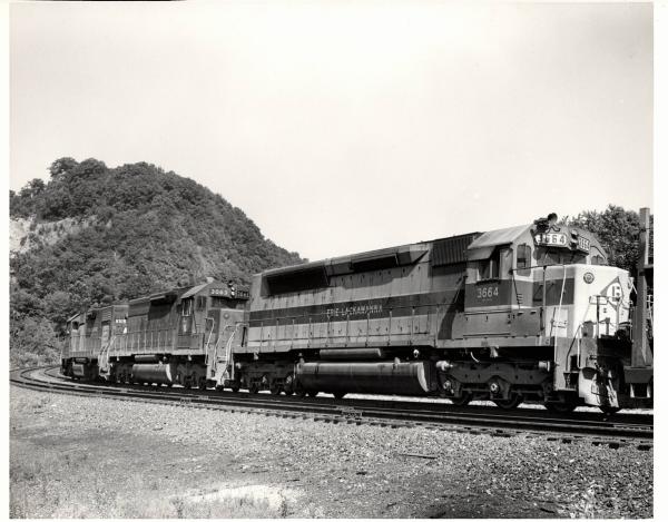 Photograph of SDP45 3664, SD40 3065 and GP38-2 8108. 6/76