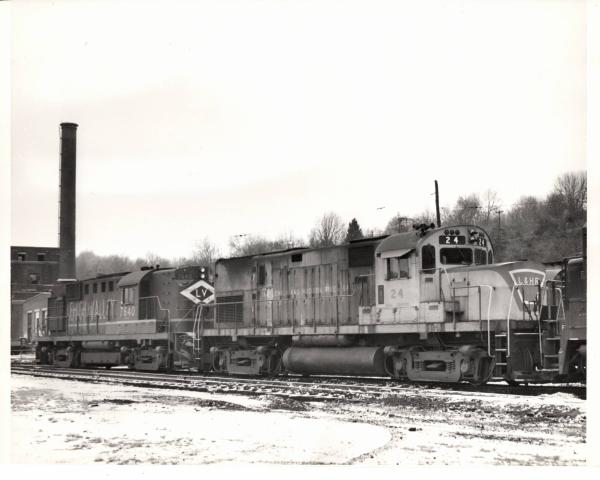 Photograph of C420 24 and RS11 7640 at Allentown Yard. 12/5/76