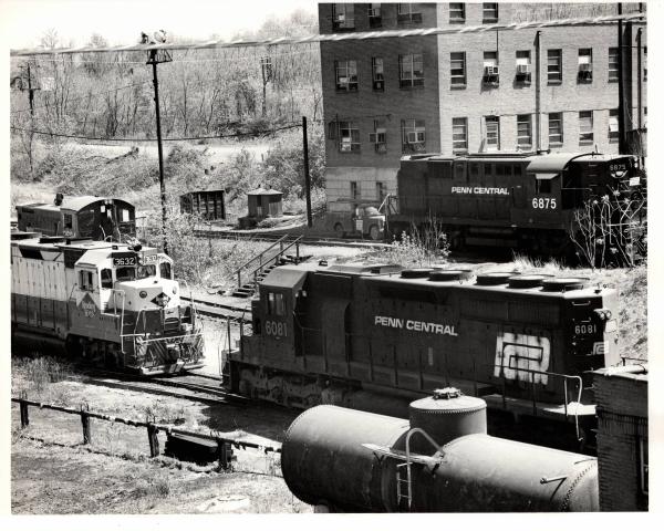 Photograph of SW1001 2604, GP35 3632, SD40 6081 and RSD12 6875 at Rutherford Yard. 4/25/76