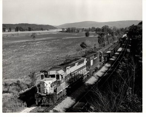 Photograph of SDP45 3652 and SD40 6259 eastbound at Chemung NY. 7/3/76
