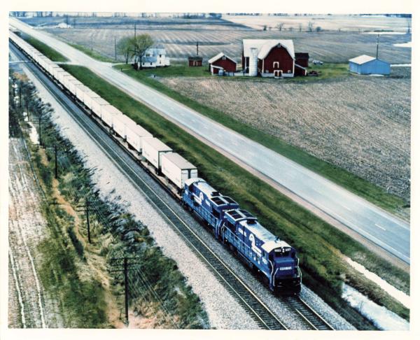 B36-7 5023 on train