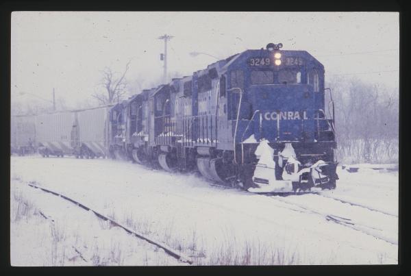 GP40 3249