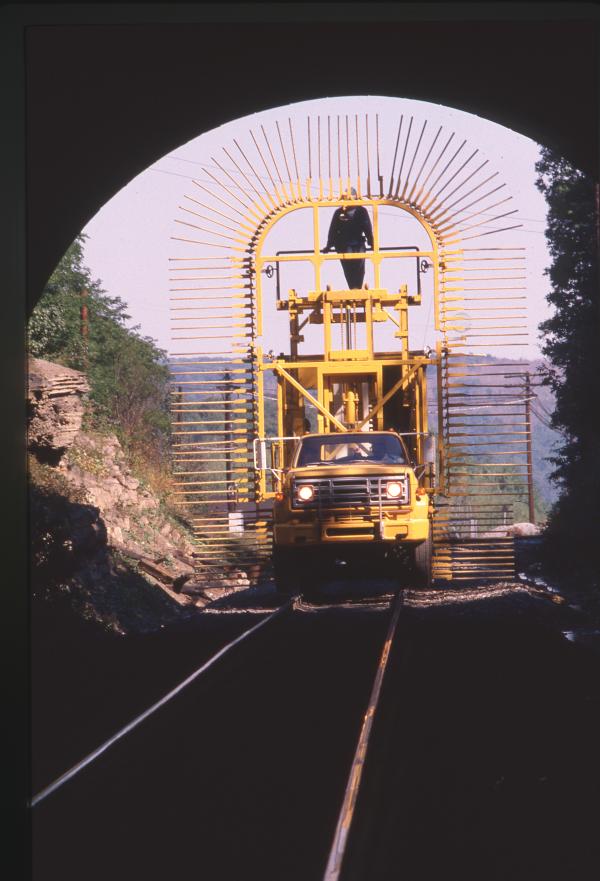 Tunnel Clearance MoW Truck