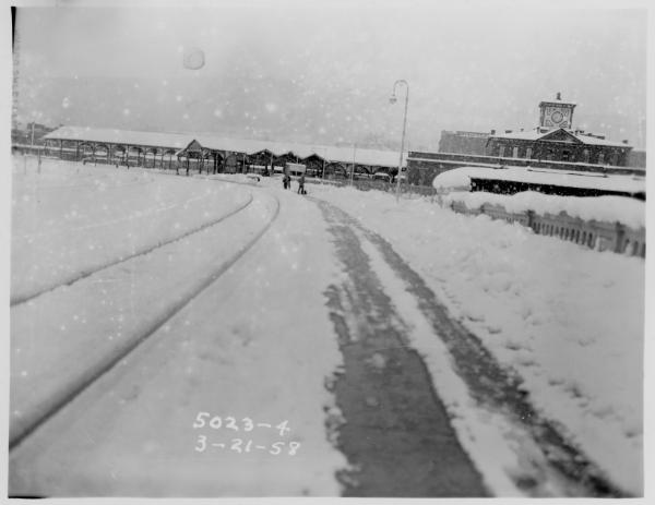 Reading Outer Station in snow, 1958-03-21, photo 2 of 3