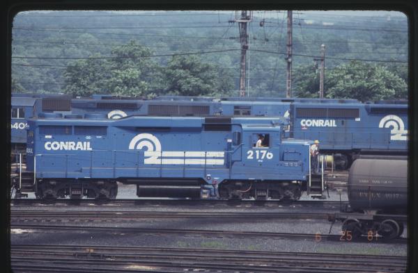GP30 2176 in Enola, PA