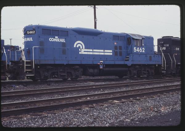 GP8 5462 in Harrisburg, PA