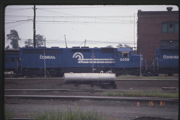 SD45-2 6658 in Enola, PA