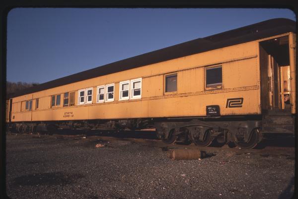 MoW Coach 27274