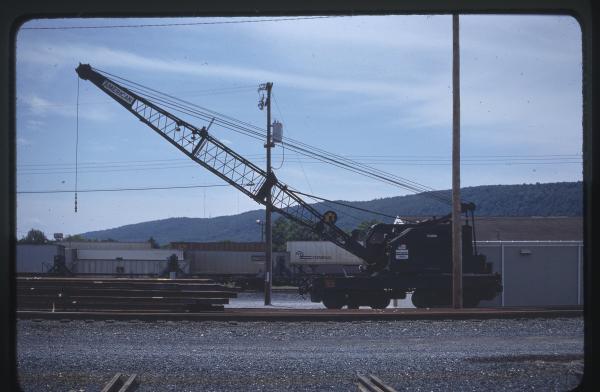 MoW Crane