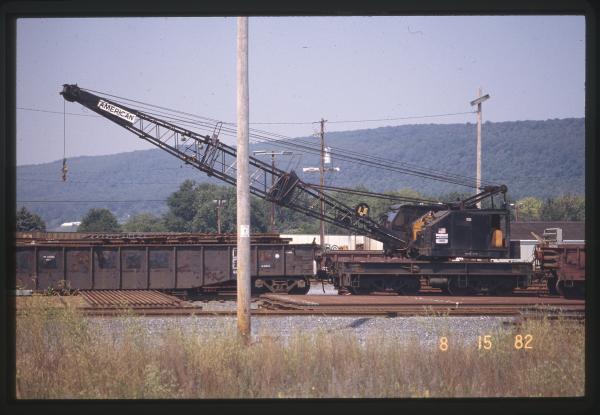 MoW Crane at Lucknow, PA