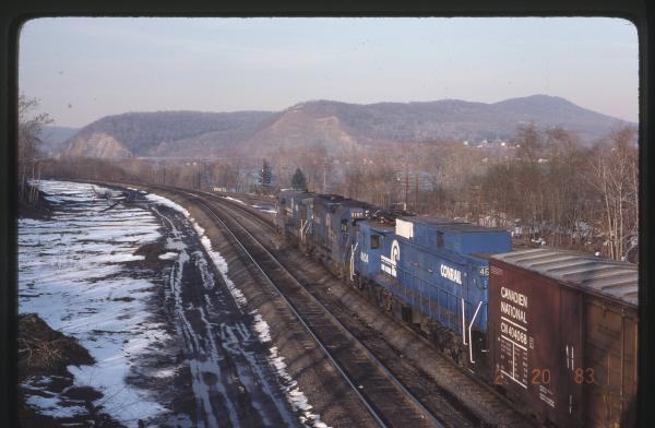 E33 4604 and GP40 3197 Westbound in Enola, PA