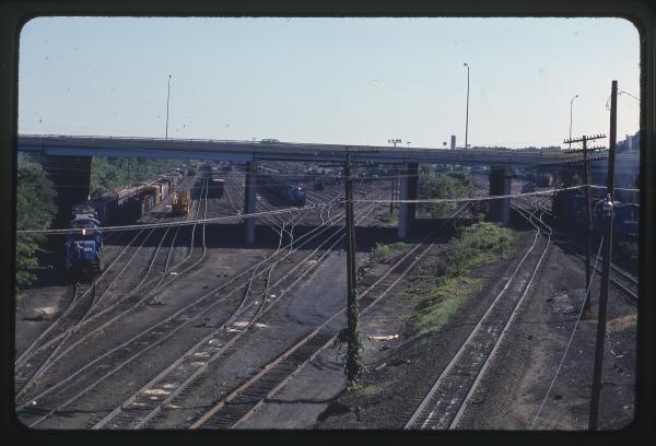 GP40 3168 and C30-7 6606 Westbound in Enola, PA