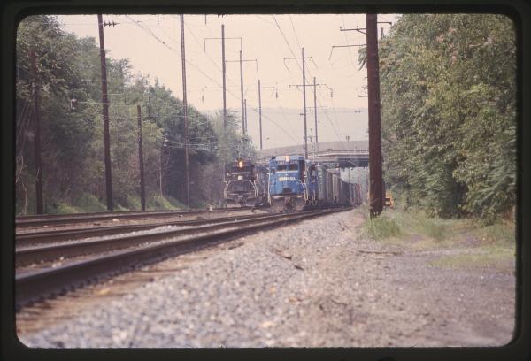 SD40 6258 and GP30 2249 in Enola, PA