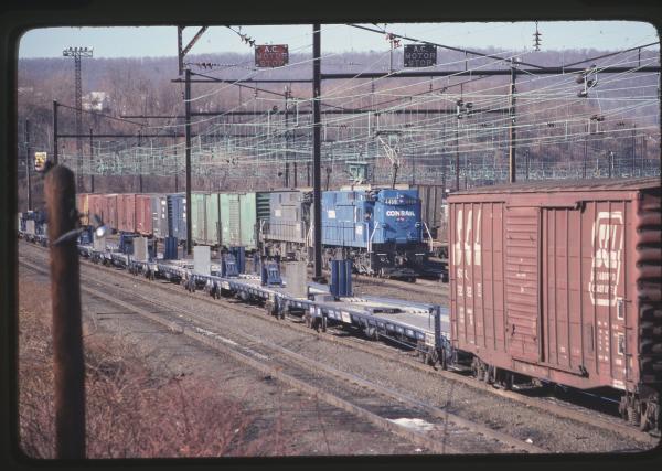 E44s 4459 and 4424 in Enola, PA