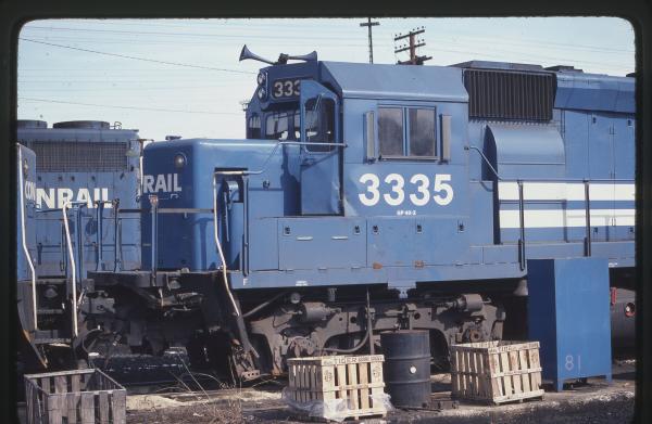 Wrecked GP40-2 3335 in Rutherford, PA