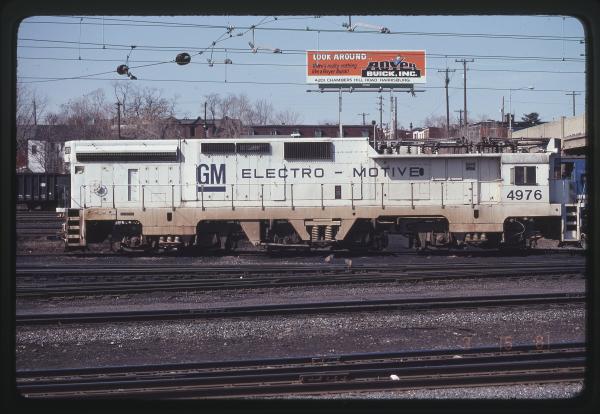 GM10B 4976 in Harrisburg, PA