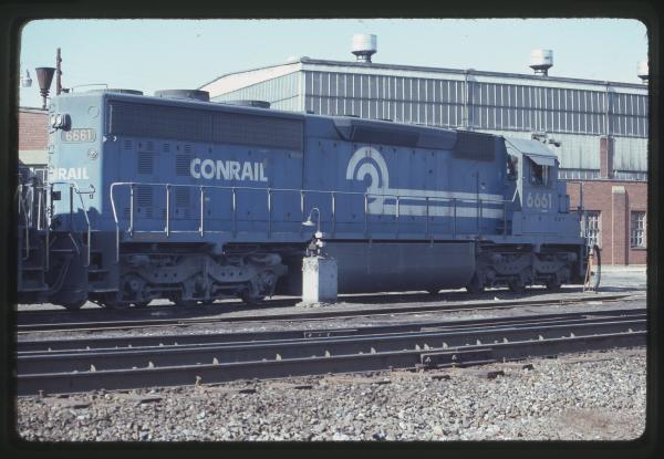 SD45-2 6661 in Harrisburg, PA