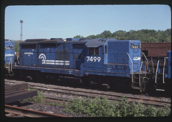 GP18 7499 in Rutherford, PA