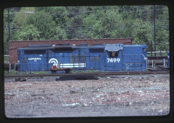 GP18 7499 in Rutherford, PA