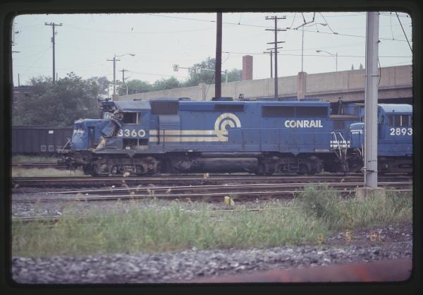 Wrecked GP40-2 3360 in Harrisburg, PA