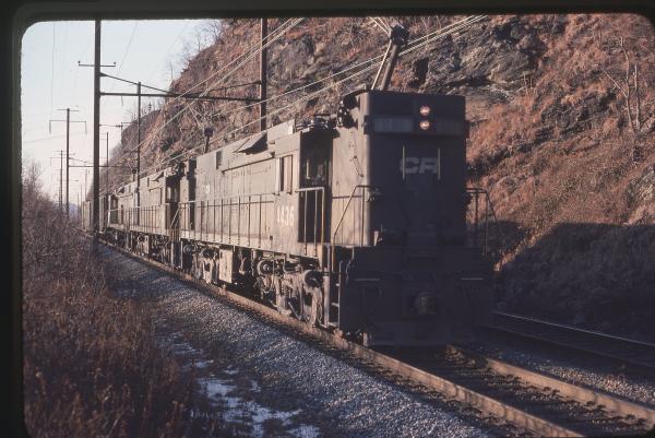 E44 4436 in West Harbor, PA