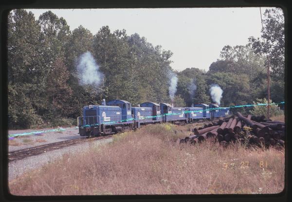 SW8 8693 leads SW8Ms 8679, 8675, 8684, and 8672 in Bethlehem, PA