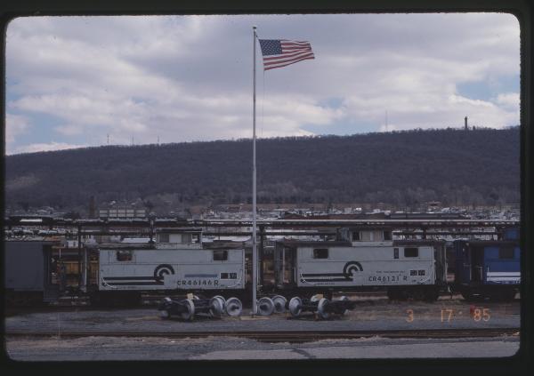 N5 MoW Cabooses 46146 and 46121 in Reading, PA