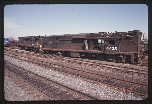 Wrecked E44s 4400 and 4439 at Rutherford, PA