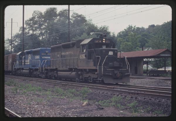 SD40 6258 and SD40-2 6523 in Parkesburg, PA