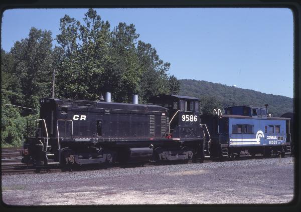 Photo of EMD SW1500 9586
