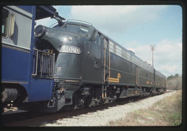 Photo of EMD E8 4020 in PA