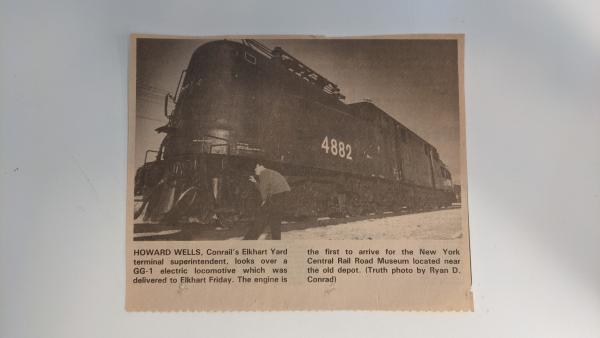 Newspaper Clipping of a Photo of GG1 4882