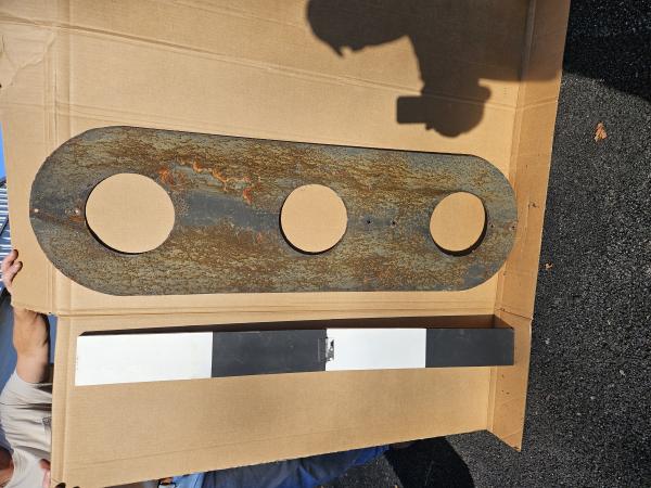 PRR position-light Oval Background with 3 lamp holes, likely for a Bottom Arm