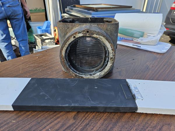 PRR position-light Lamp Housing with lens, no guts