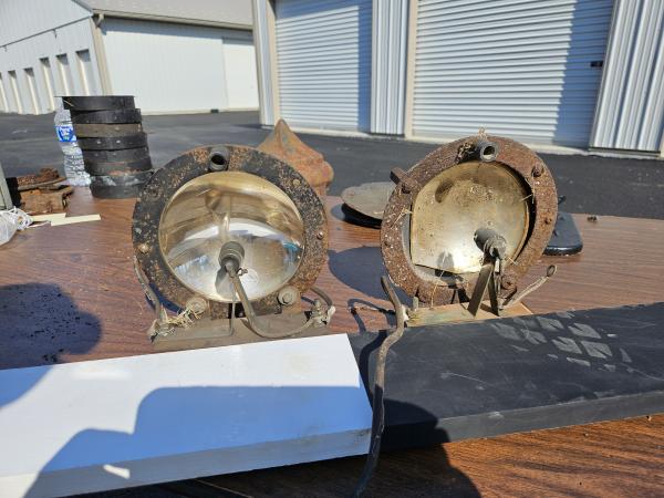 PRR position-light Lamp Mirror fixture