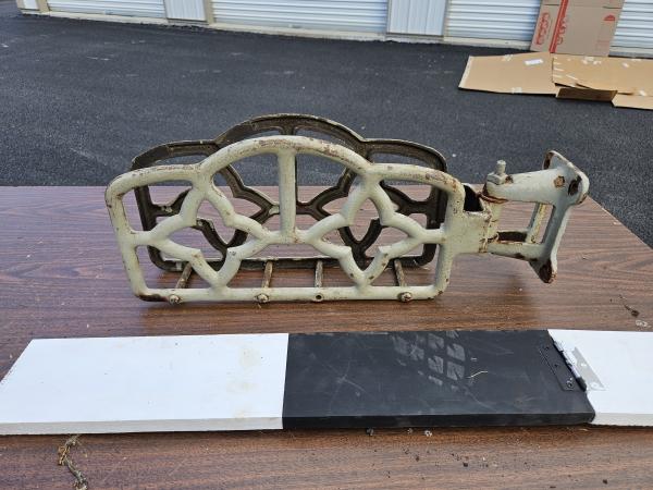 Cast Iron Fire Hose Reel (Rack) with Wall Mount