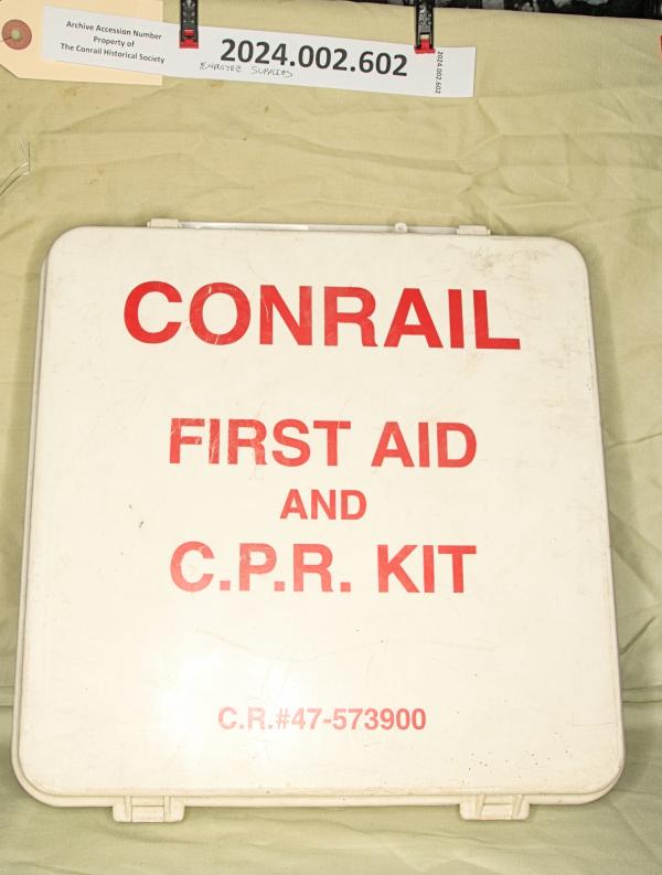 Conrail First Aid and C.P.R. Kit CR #47-573900 (complete with contents)