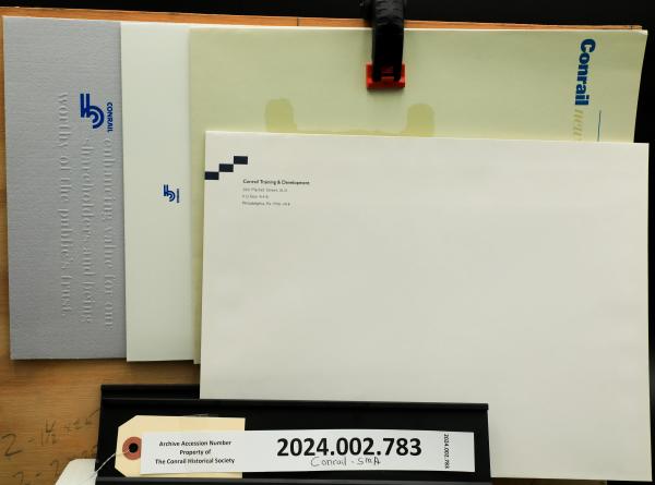 Various presentation folios and envelopes
