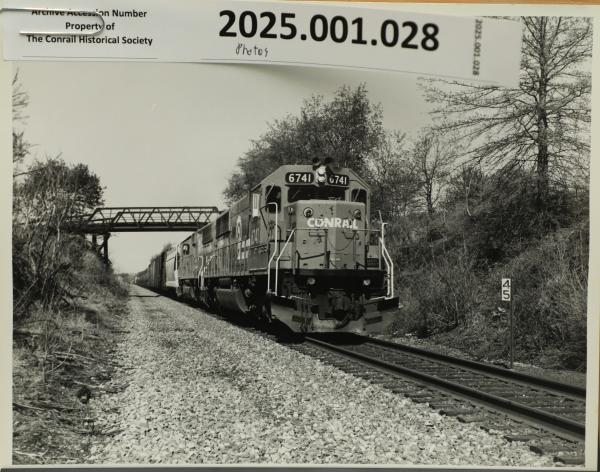 Photo of CR 6741, Neshantic Station NJ, April 26, 1987 by Bill Strohmeyer