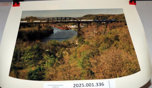 Photo Intermodal train on high trestle on River Line, Kingston NY