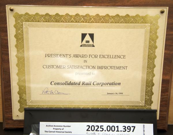 Plaque President's Award for Excellence in Customer Satisfaction Improvement 1991-01-16