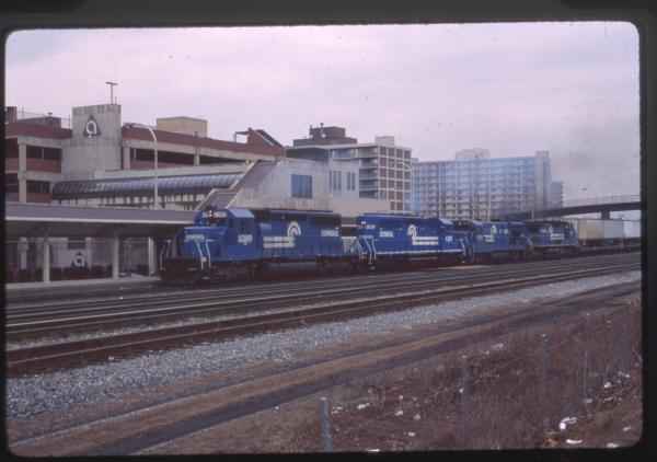 CR 6389 on WB intermodal at Altoona, PA