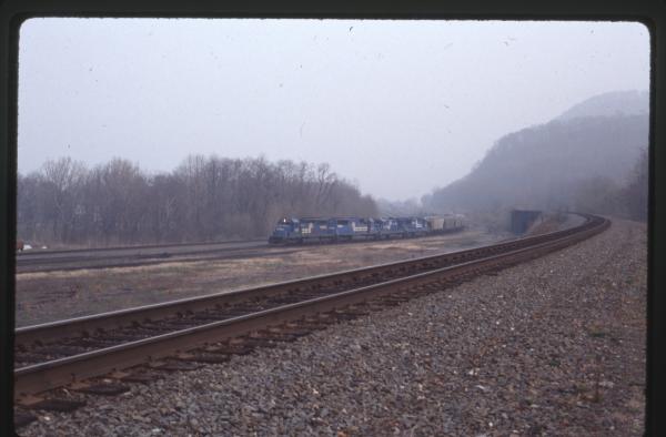 Photo of Conrail SD40-2 Leading a Train in Marysville PA
