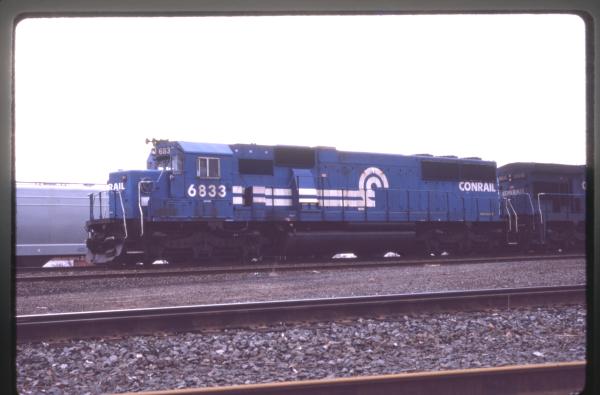 Photo of SD50 6833