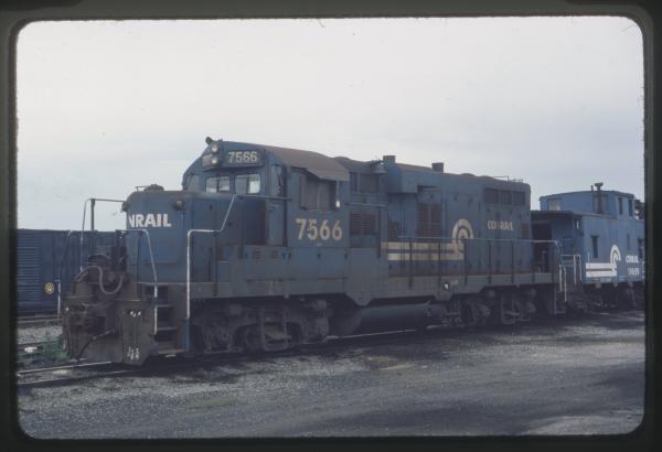 Photo of EMD GP10 7566 in Niles, OH on 8/17/1980
