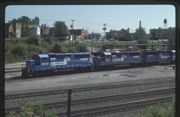 Photo of EMD GP40-2 3302 in Toledo, OH on 7/1986
