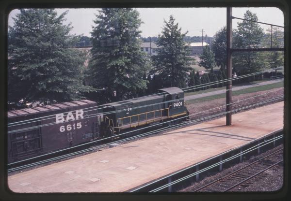 Photo of EMD SW1001 9401 in Lancaster, PA on 2/19/1982