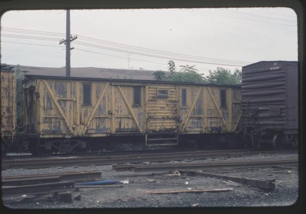 Photo of Miscellaneous MOW Equipment 400348 in Niles, OH on 8/17/1980