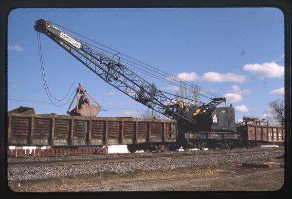 Photo of Miscellaneous MOW Equipment 512644 in Walbridge, OH on 11/16/1980