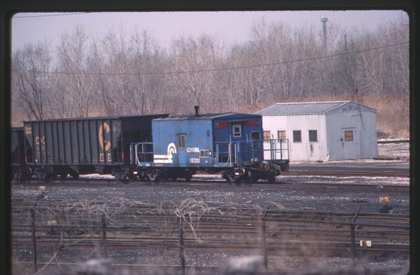 Photo of N9 Class Caboose 18201 in Oregon, OH on 3/1984